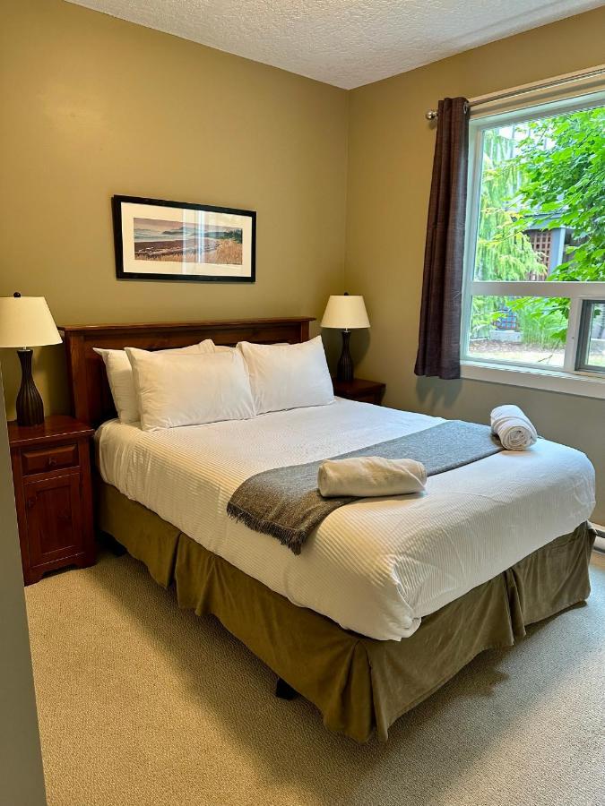 Vila Race Rocks Townhouse - Sooke Exteriér fotografie
